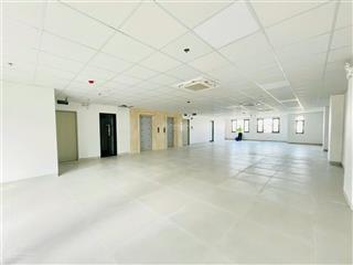 Cho thuê mặt bằng địa chỉ ô chợ dừa  đống đa, dt 150m2  giá 48tr/th, thông sàn nhà mới xây