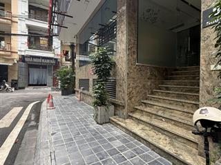 Cho thuê nhà 3 tầng mặt tiền 10m  ngụy như kon tum, thanh xuân, hà nội