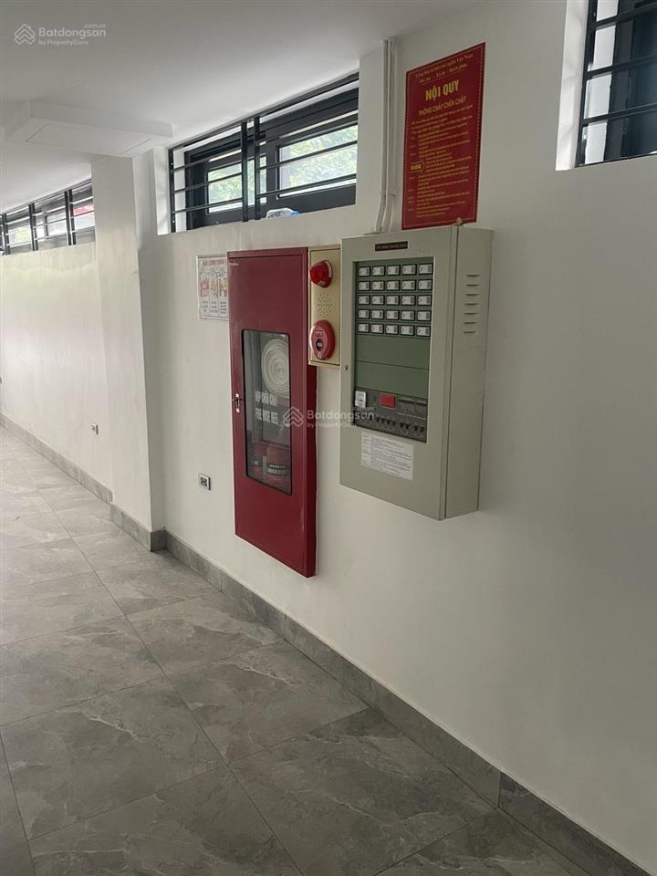 Khuất duy tiến nhà mới 3 mặt thoáng cần cho thuê gấp nhà 9 tầng, dt 120m2, giá thuê 160tr, pccc
