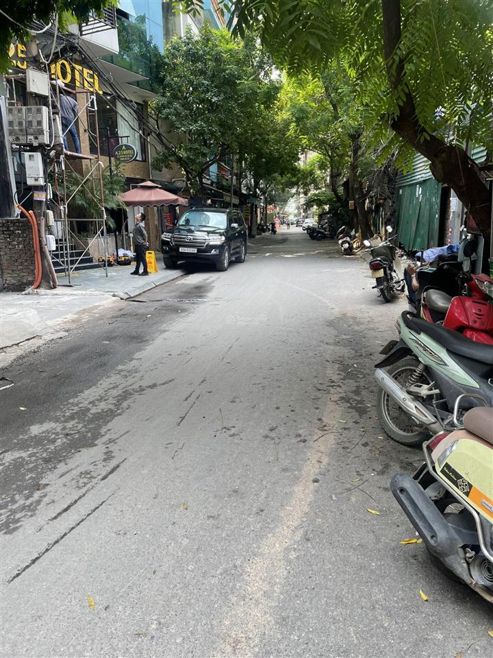 Lê đức thọ cần cho thuê nhà 5 tầng mới full kính. diện tích 100m2, giá 75tr có thương lượng