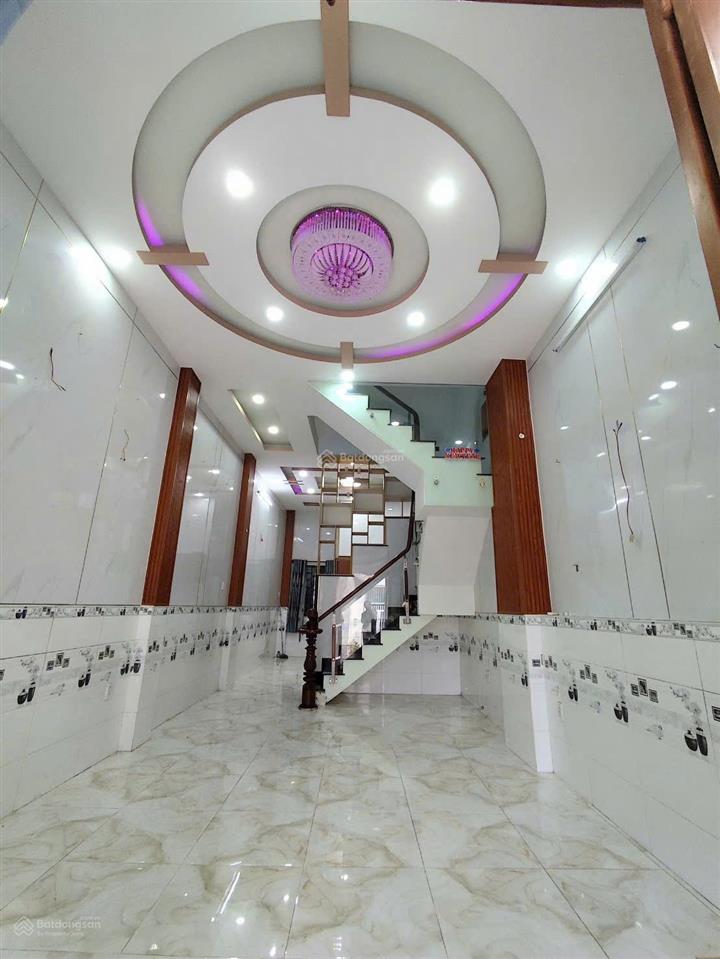 Nhà giá rẻ  phải xem ngay nhà 3 tấm, ngang 4x14m, giá 4,5 tỷ!