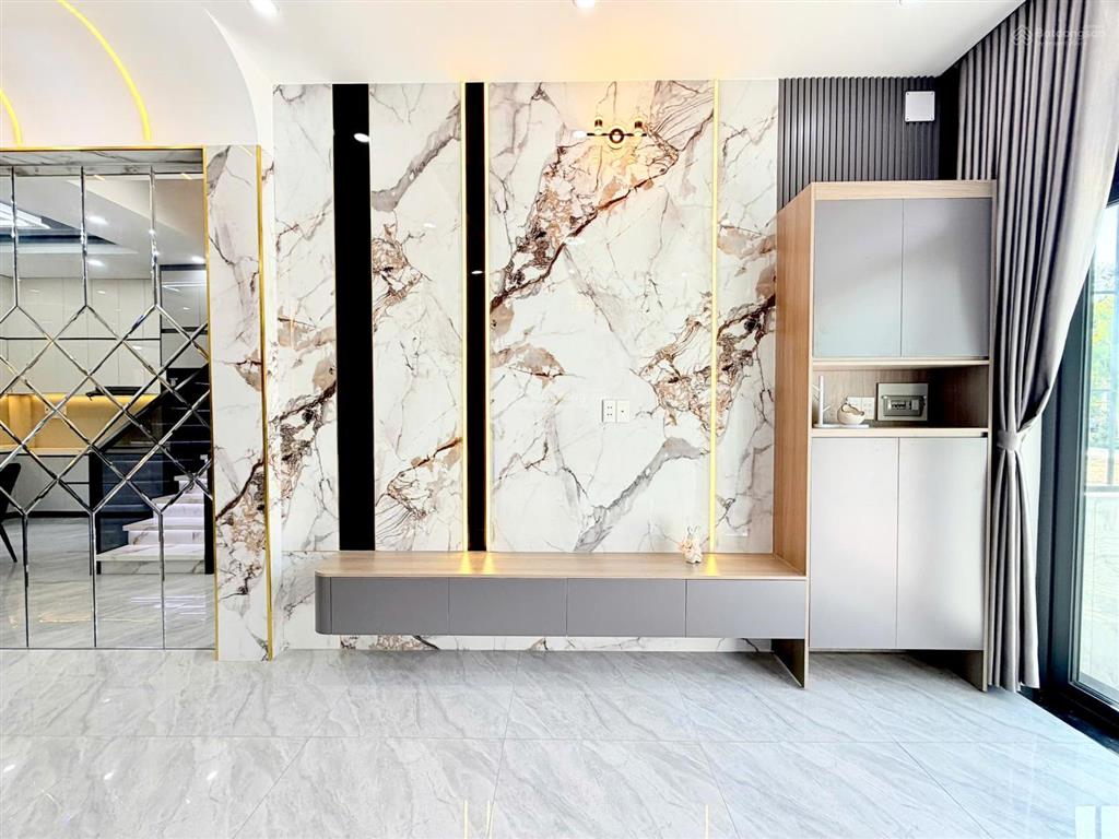 Nhà view trực diện sông vàm thuật, vị trí hiếm, dt đất 103,2m2 nhà 3 tầng  chỉ 6,2 tỷ!