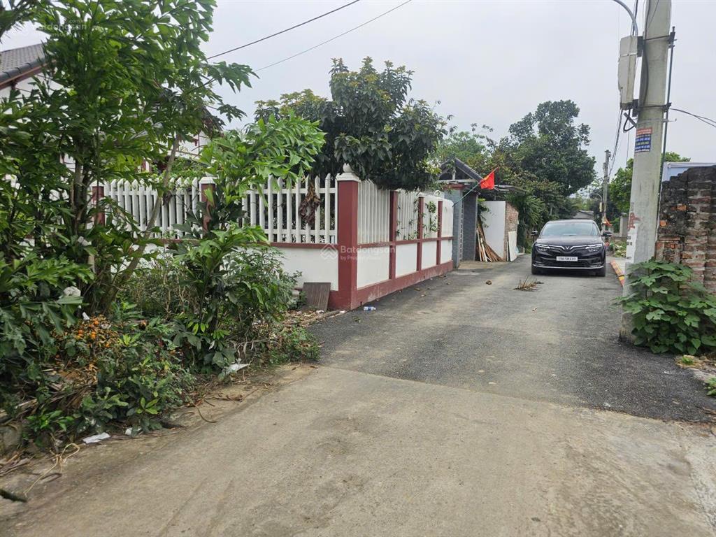 Chính chủ cần bán 100m đất, lô góc full thổ cư  trung tâm hòa lạc. giá 2 tỷ