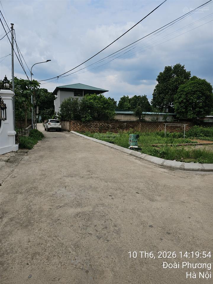 Chính chủ bán lô góc 124m2 giá 3 tỷ. trung tâm hòa lạc