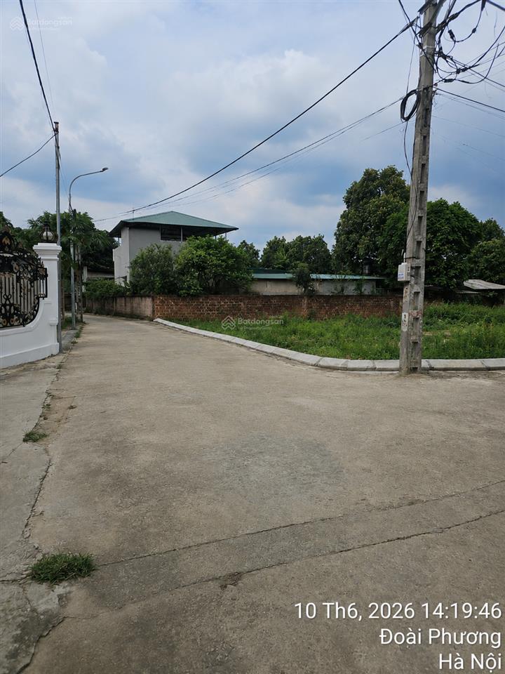 Chính chủ bán lô góc 124m2 giá 3 tỷ. trung tâm hòa lạc