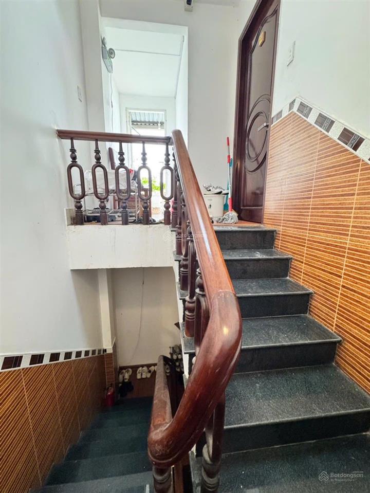 Lê văn sỹ phú nhuận  41m2  5 tầng  4 phòng studio + 1 mặt bằng kd  ngang 5m  giá 8,9 tỷ tl