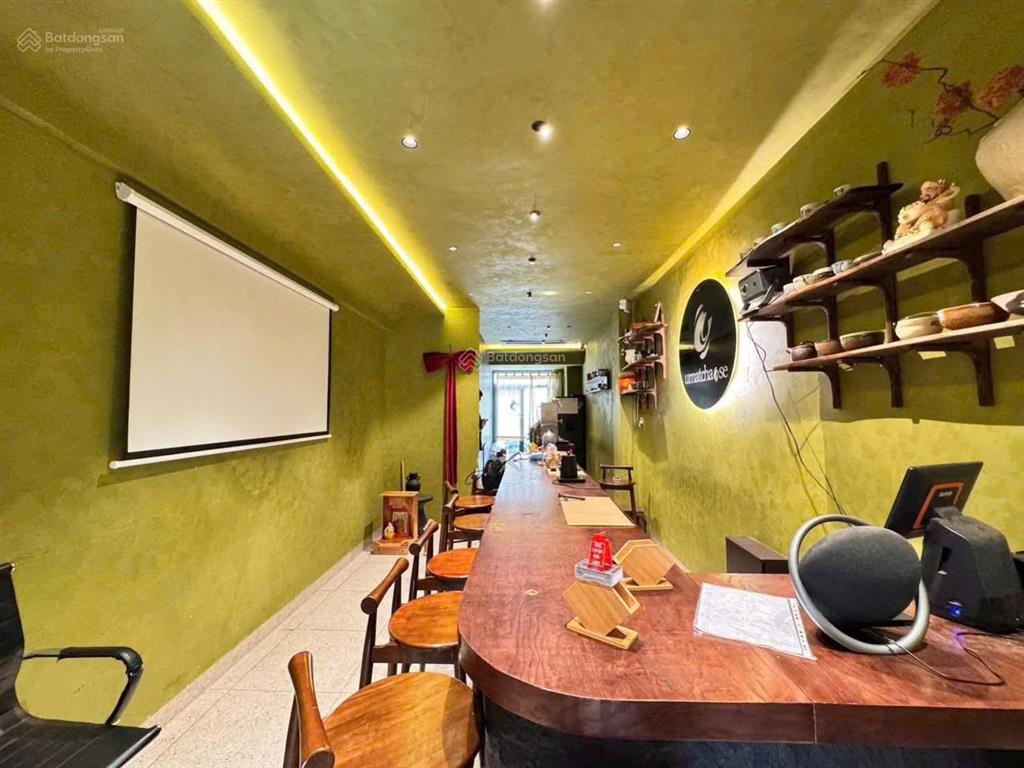 Huỳnh văn bánh  phú nhuận  hẻm xe hơi tới nhà  55m2  4 tầng nhà mới đẹp  giá chỉ 8.99 tỷ tl