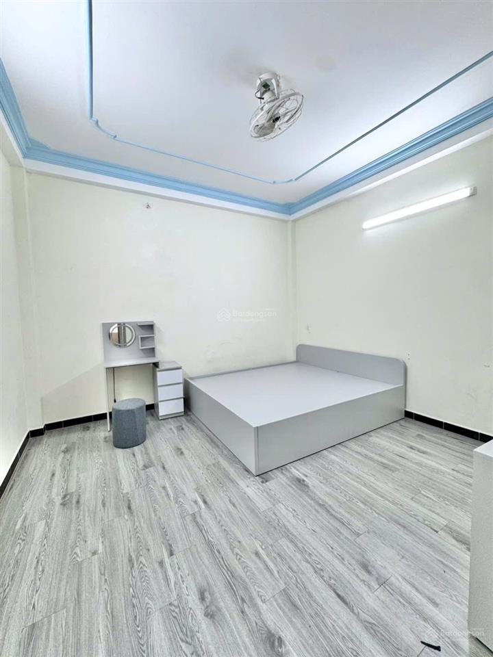 Hẻm xe hơi bùi đình túy bình thạnh  gần chợ bà chiểu  4 tầng  52m²  4pn  sổ vuông 7,99 tỷ tl