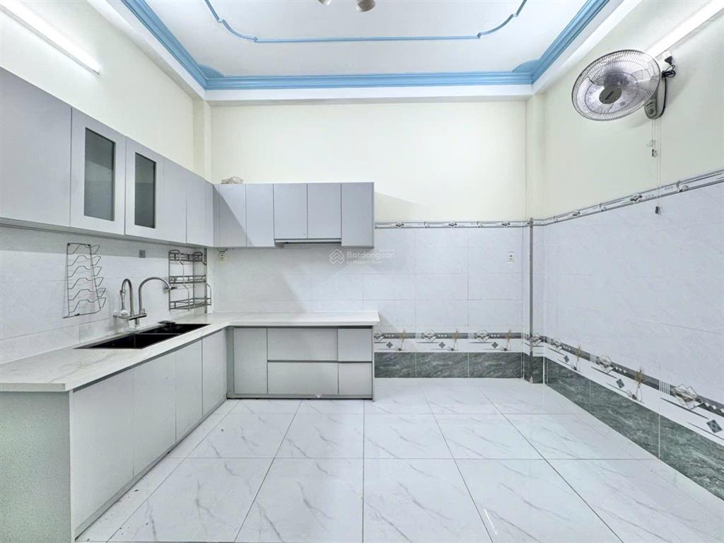 Hẻm xe hơi bùi đình túy bình thạnh  gần chợ bà chiểu  4 tầng  52m²  4pn  sổ vuông 7,99 tỷ tl
