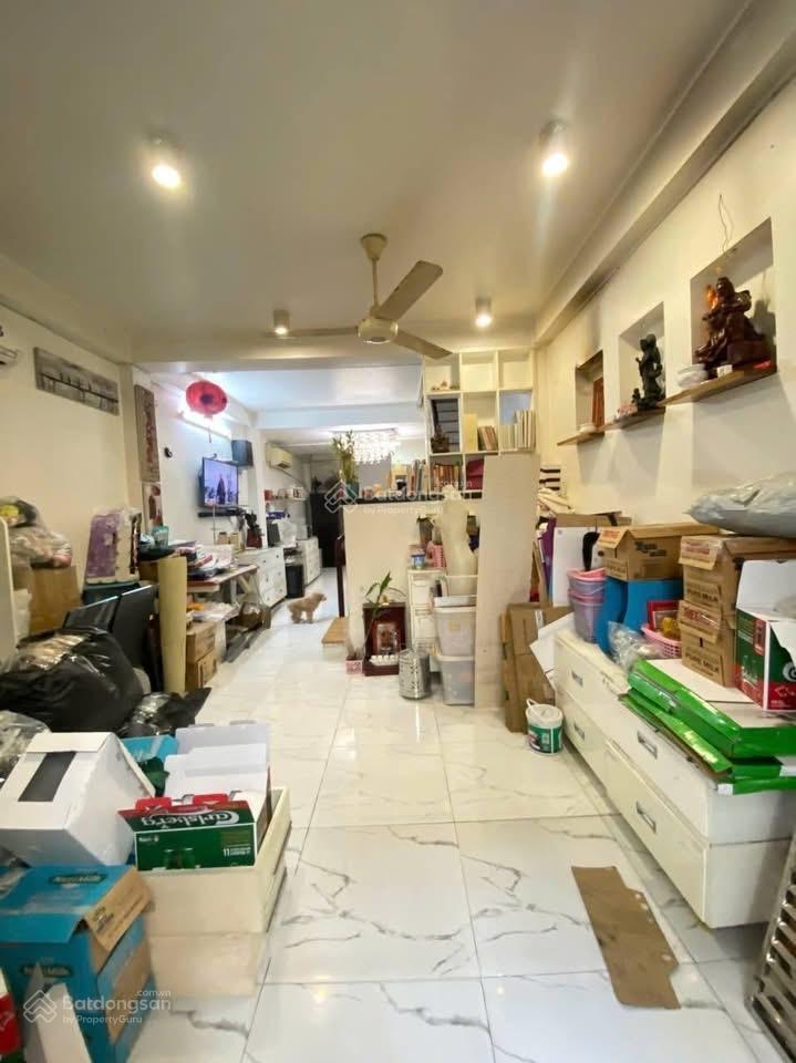 Quận 1  42m²  4 tầng, hẻm trước nhà 4m sát mặt tiền  calmette, quận 1  giá chỉ 9.9 tỷ tl