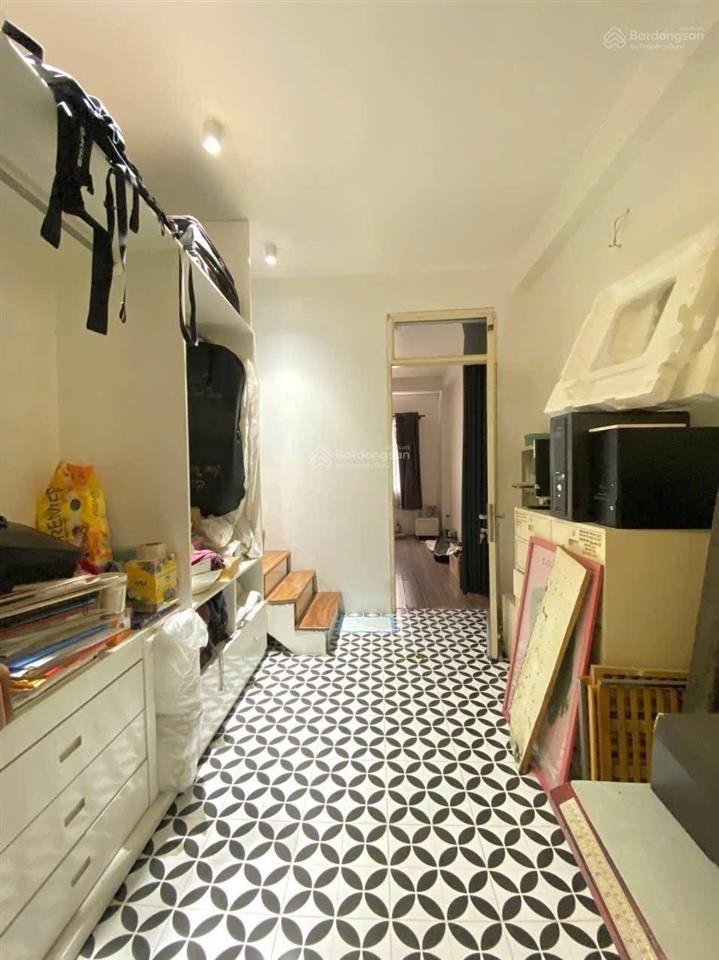 Quận 1  42m²  4 tầng, hẻm trước nhà 4m sát mặt tiền  calmette, quận 1  giá chỉ 9.9 tỷ tl