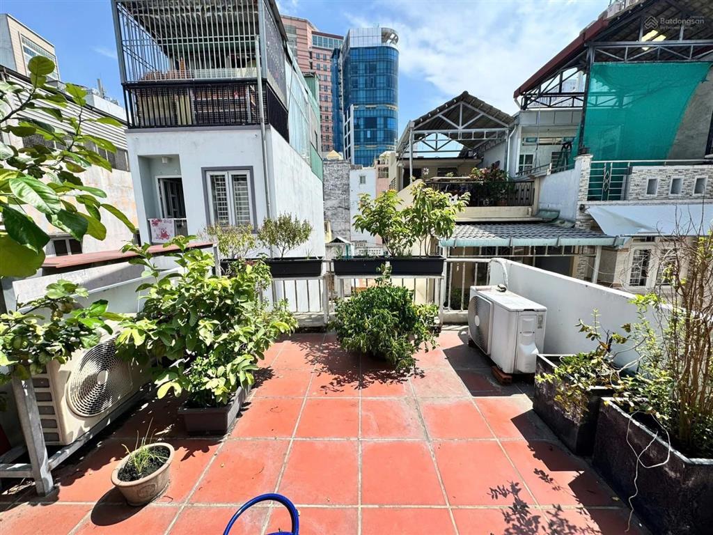 Quận 1  42m²  4 tầng, hẻm trước nhà 4m sát mặt tiền  calmette, quận 1  giá chỉ 9.9 tỷ tl