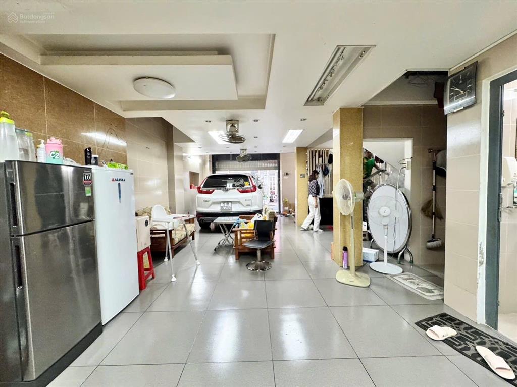 82m2 ngang  5 tầng  ngang 6.8m  biệt thự mini p. 3 phú nhuận  đường nhựa 8m  gara oto 22.9tỷ