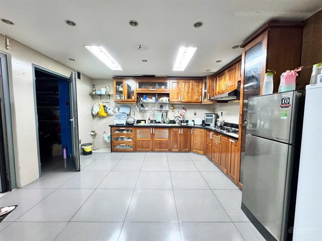 82m2 ngang  5 tầng  ngang 6.8m  biệt thự mini p. 3 phú nhuận  đường nhựa 8m  gara oto 22.9tỷ