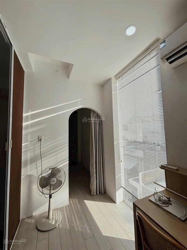 Dt 44m2  nguyễn văn công  4 tầng  hẻm 3m khu dân trí gần sân bay tsn  chỉ 6,5 tỷ tl