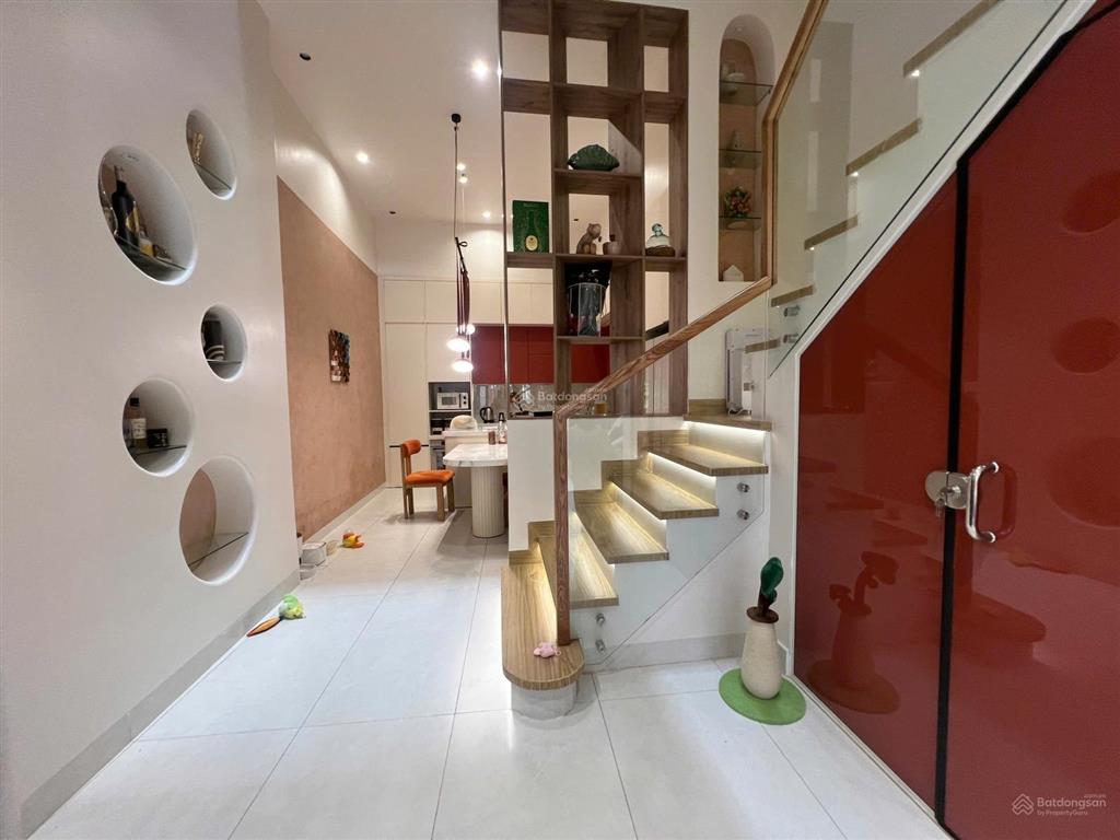 50m2  hẻm rộng 4m  nhà mới đẹp  4 tầng  thích quảng đức phú nhuận  sổ đẹp k lỗi  8.79 tỷ tl
