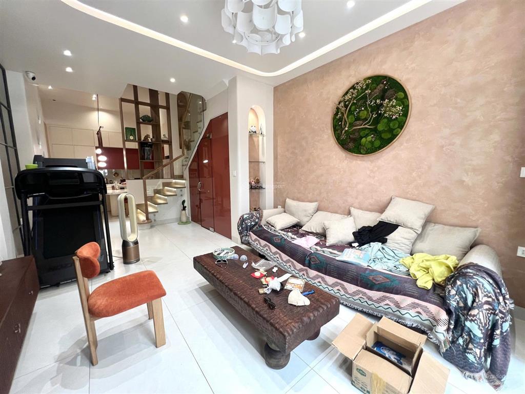 50m2  hẻm rộng 4m  nhà mới đẹp  4 tầng  thích quảng đức phú nhuận  sổ đẹp k lỗi  8.79 tỷ tl