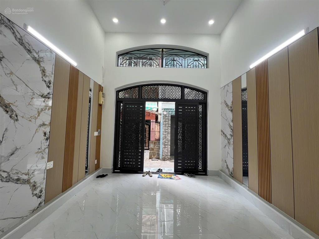 Lê văn sỹ quận 3  ngay hẻm xe hơi (4,4 x 11) 3 tầng nhà đẹp ở ngay  giá 8.35 tỷ tl
