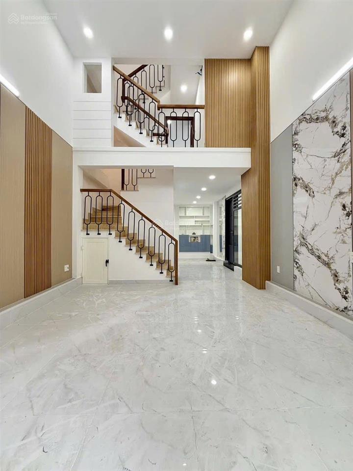 Lê văn sỹ quận 3  ngay hẻm xe hơi (4,4 x 11) 3 tầng nhà đẹp ở ngay  giá 8.35 tỷ tl