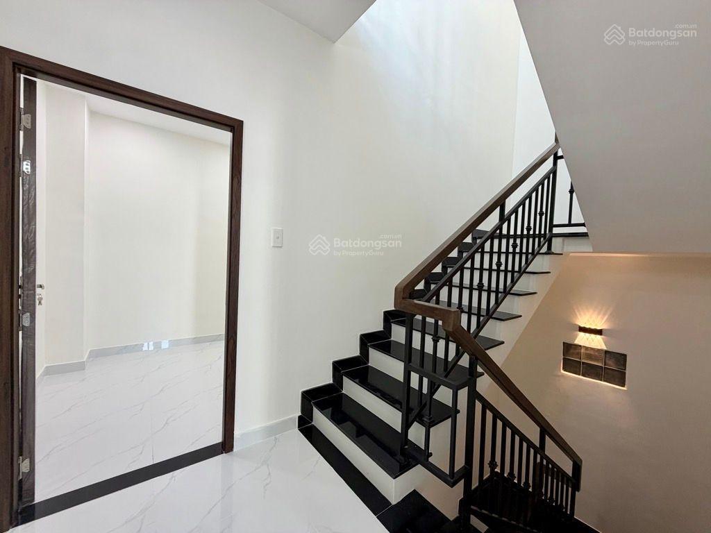 Nguyễn thượng hiền p3  gò vấp  ngay chợ cây quéo giáp bình thạnh  4 tầng  51m2  giá 7,49 tỷ