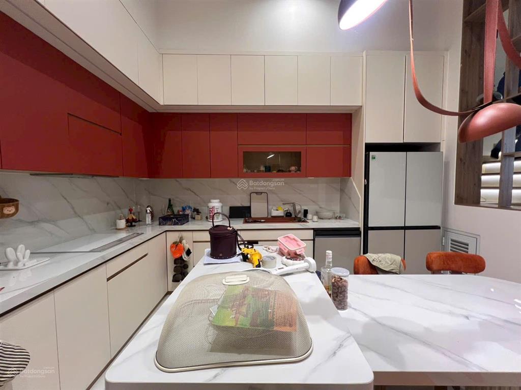 50m2  nhà đẹp 4 tầng  thích quảng đức xe hơi sát nhà  sân rộng 10m  full nội thất  chỉ 8,8 tỷ