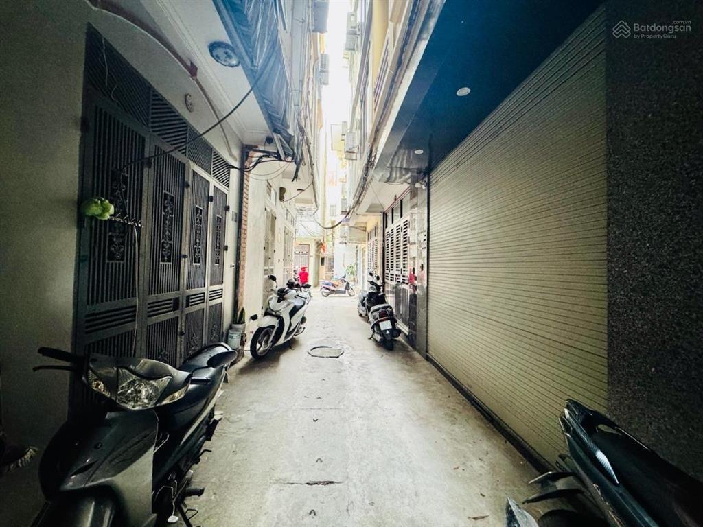 Bán nhà phố lò đúc  hbt, vị trí đẹp, ngày phố, bạt ngàn tiện ích, sổ nở hậu, giá 7,450 tỷ