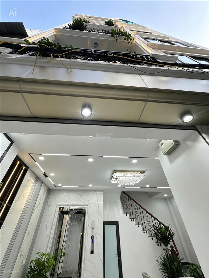 Kim ngưu sốc nhiệt giữa ngày hè nóng bức
6 tầng  lô góc  thang máy  mới king koong