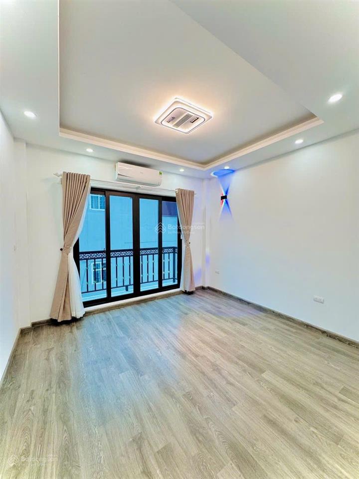 Bán nhà phố minh khai  5 tầng  thang máy nhập khẩu  lô góc  trước nhà rộng  hx timecity