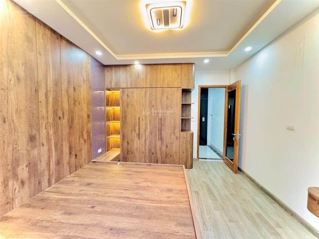 Bán nhà phố minh khai  5 tầng  thang máy nhập khẩu  lô góc  trước nhà rộng  hx timecity