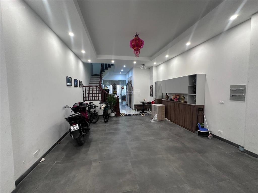 Siêu phẩm phân lô lạc trung cực vip nhà dân xây  mới 90%  6 tầng thang máy  2 thoáng  gara ôtô