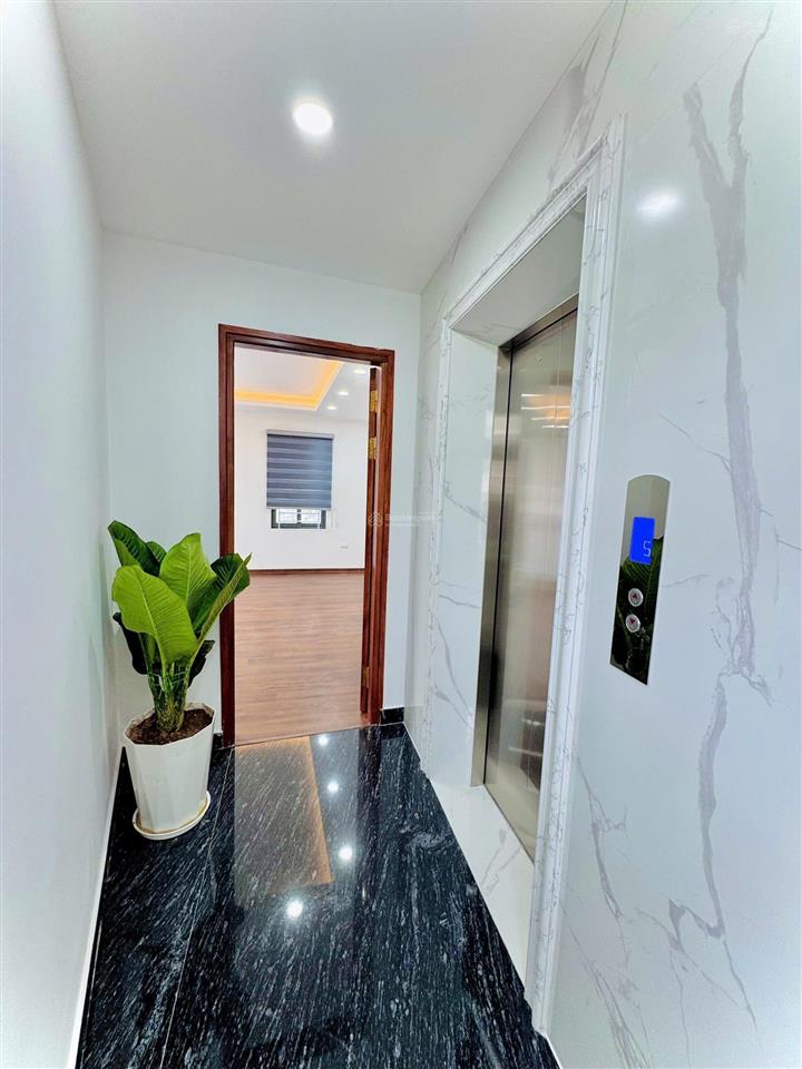 Bán nhà hoàng mai  đền lừ mới không  5 tầng thang máy  view triệu đô