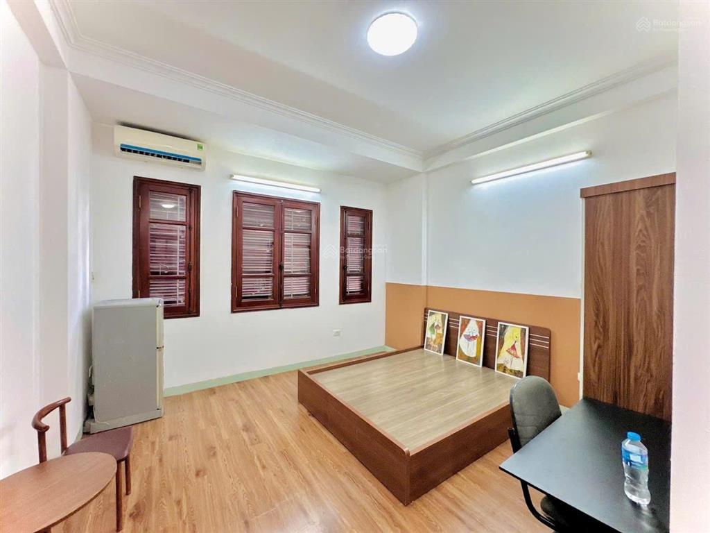 Cho thuê nhà nguyên căn ở la thành  ngọc khánh  100m
5 tầng  9 phòng cho thuê  đã full đồ