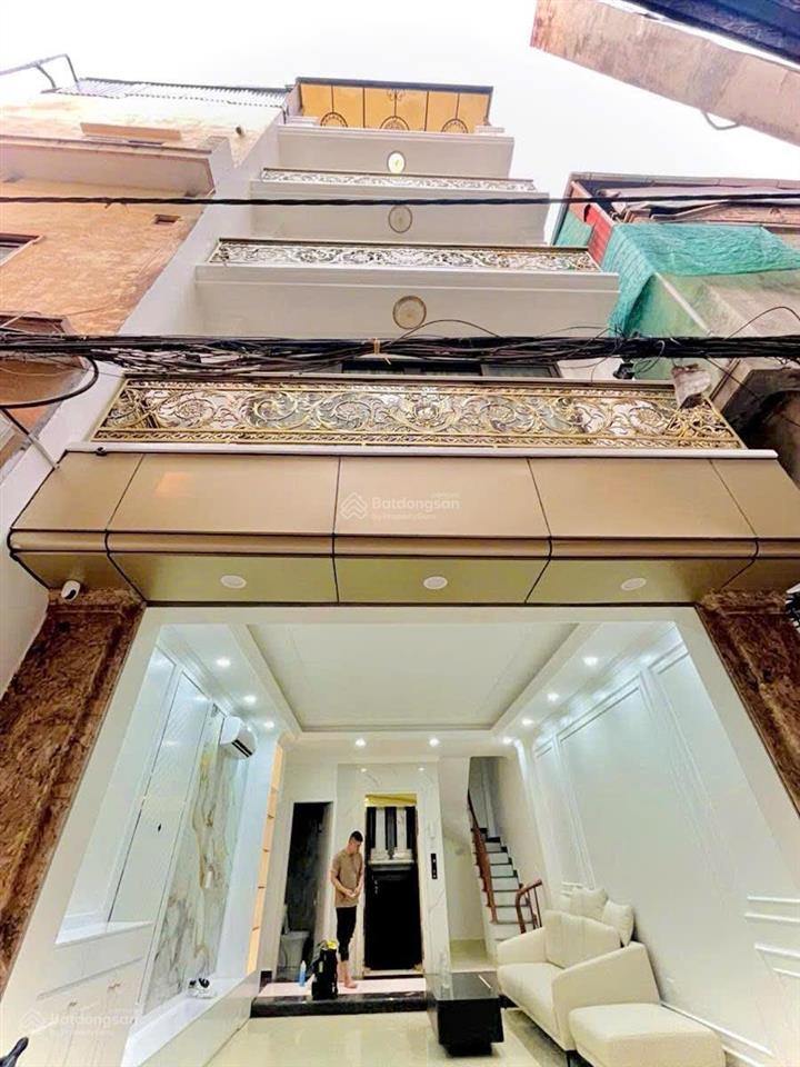 Vĩnh hưng  6 tầng thang máy  một nhà ra phố  nhà mới coong  chủ tặng hết đồ