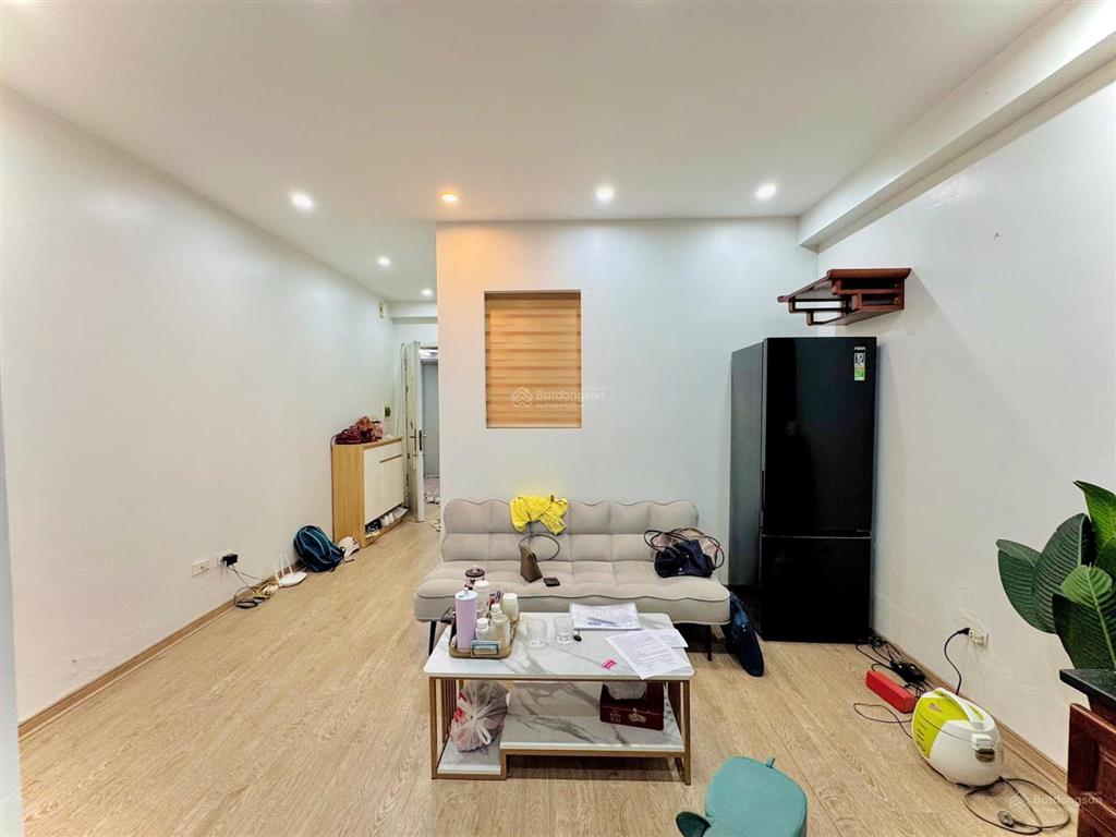Ở luôn  2 phòng 1 wc  view thoáng  2 hầm  để được ô tô