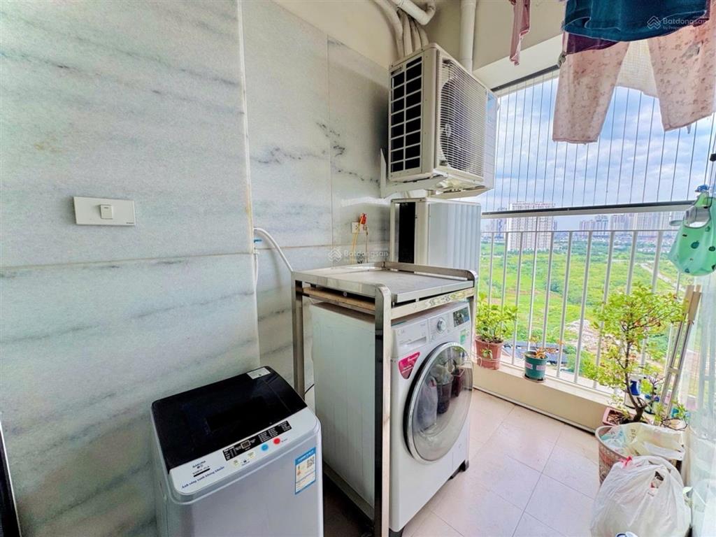 Căn góc hai thoáng  3 ngủ 2 wc  nhà đẹp ở luôn  chủ tặng nội thất