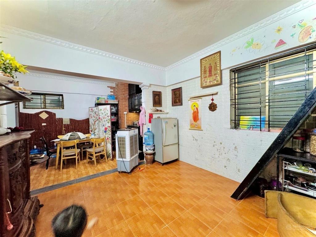 Lô góc view thoáng đẹp đền lừ 2  nhà cũ nhưng chủ thiện chí