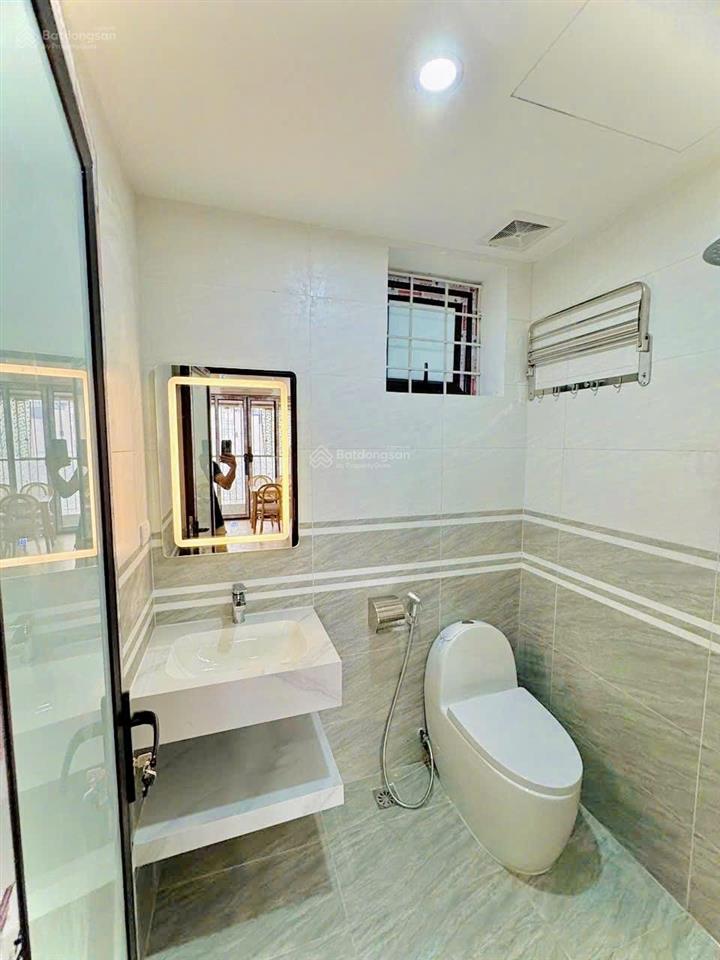 Nhà mới full đồ  3 ngủ 2 vs  view đường 2.5  hai thoáng