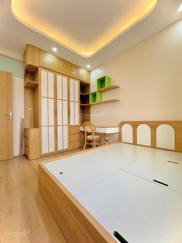 Nhà mới full đồ  3 ngủ 2 vs  view đường 2.5  hai thoáng