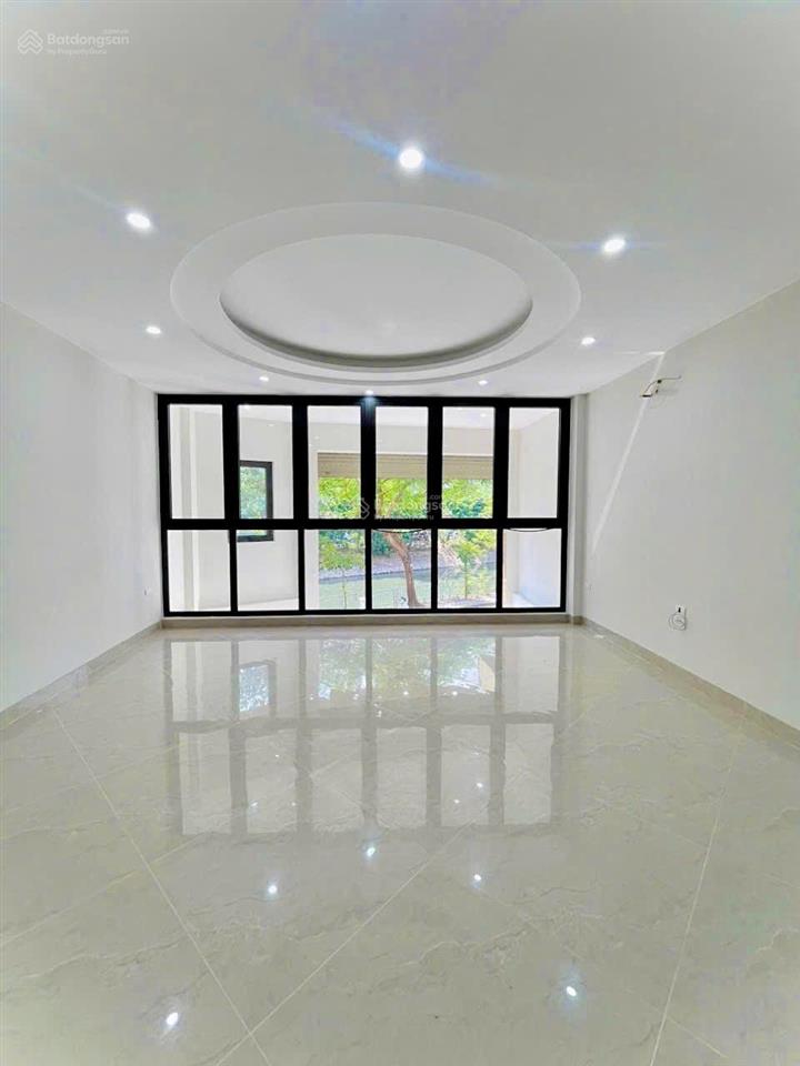 Mặt phố  vỉa hè  xây mới từ móng  mặt tiền đẹp  gần vành đai 2.5  7 tầng full  view kđt