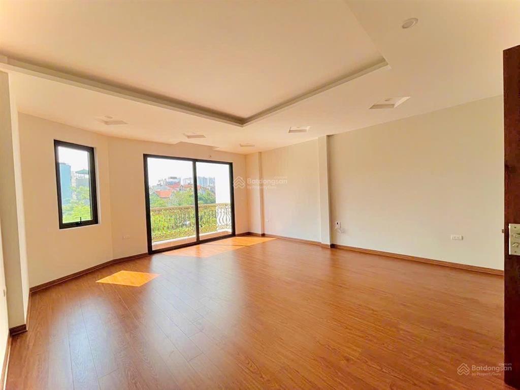 Mặt phố  vỉa hè  xây mới từ móng  mặt tiền đẹp  gần vành đai 2.5  7 tầng full  view kđt