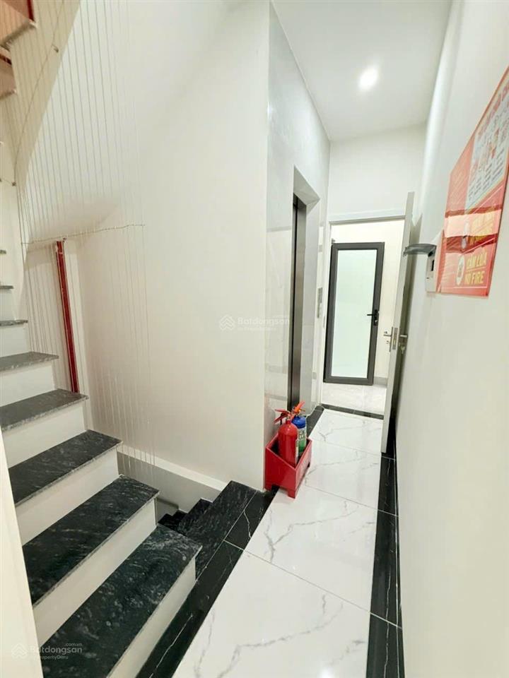 Bán nhà dòng tiền sát phố đại la  50m  5 tầng  thang máy  full phòng  giá chỉ 12.5 tỷ có tl