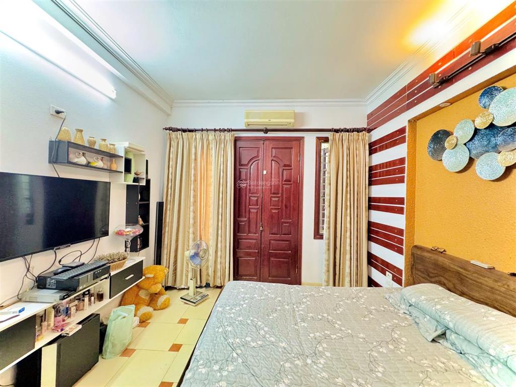 Tư đình ô tô tránh  mặt tiền khủng  ngõ thông tứ tung  ô chờ thang máy