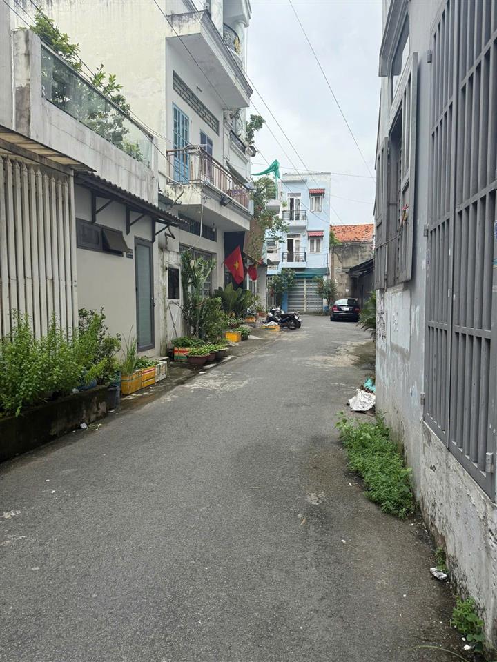 Bán đất tặng nhà 2 mặt tiền hẻm lê sát và gò dầu,tân phú