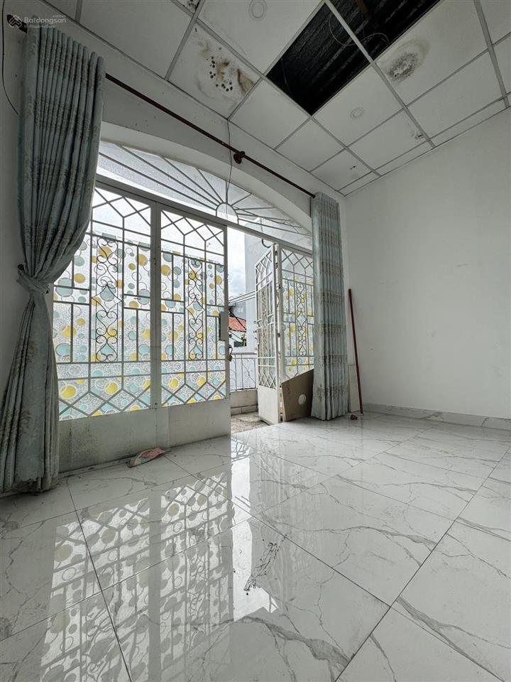 Bán đất tặng nhà 2 mặt tiền hẻm lê sát và gò dầu,tân phú