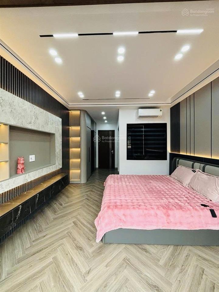 Nguyễn đức cảnh hoàng mai ngõ nông gần phố 45m2 5 tầng thang máy gần công viên ở ngay 12.8 tỷ