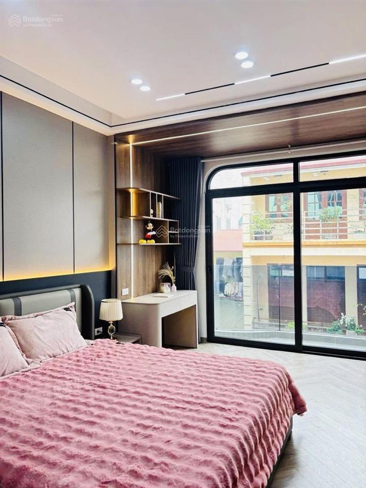 Nguyễn đức cảnh hoàng mai ngõ nông gần phố 45m2 5 tầng thang máy gần công viên ở ngay 12.8 tỷ