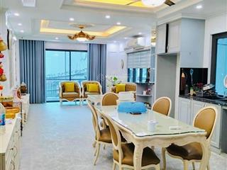 Hai bà trưng ngõ nông gần phố 45m2 5 tầng thang máy gần công viên thống nhất ở ngay 13.5 tỷ
