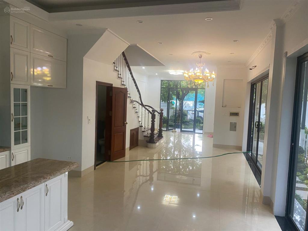 Năng hải villas  bán nhanh căn btsl góc cực đẹp tại vinhomes thăng long