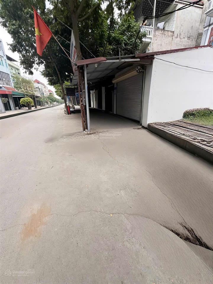 Cần bán đất cổ nhuế  hạ ngay 1 tỷ cho khách thiện chí  vị trí kinh doanh  mặt tiền siêu rộng
