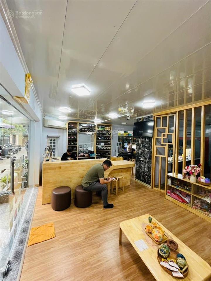 Duy nhất 1 lô  đất vàng  mặt phố trương công giai  138m, mt quyền lực 10m  vỉa hè  96.tỷ